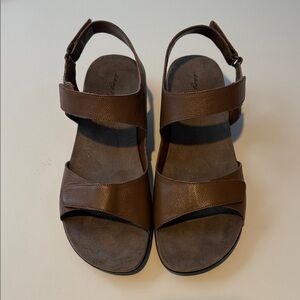 Easy Spirit Brown Leather Sandals